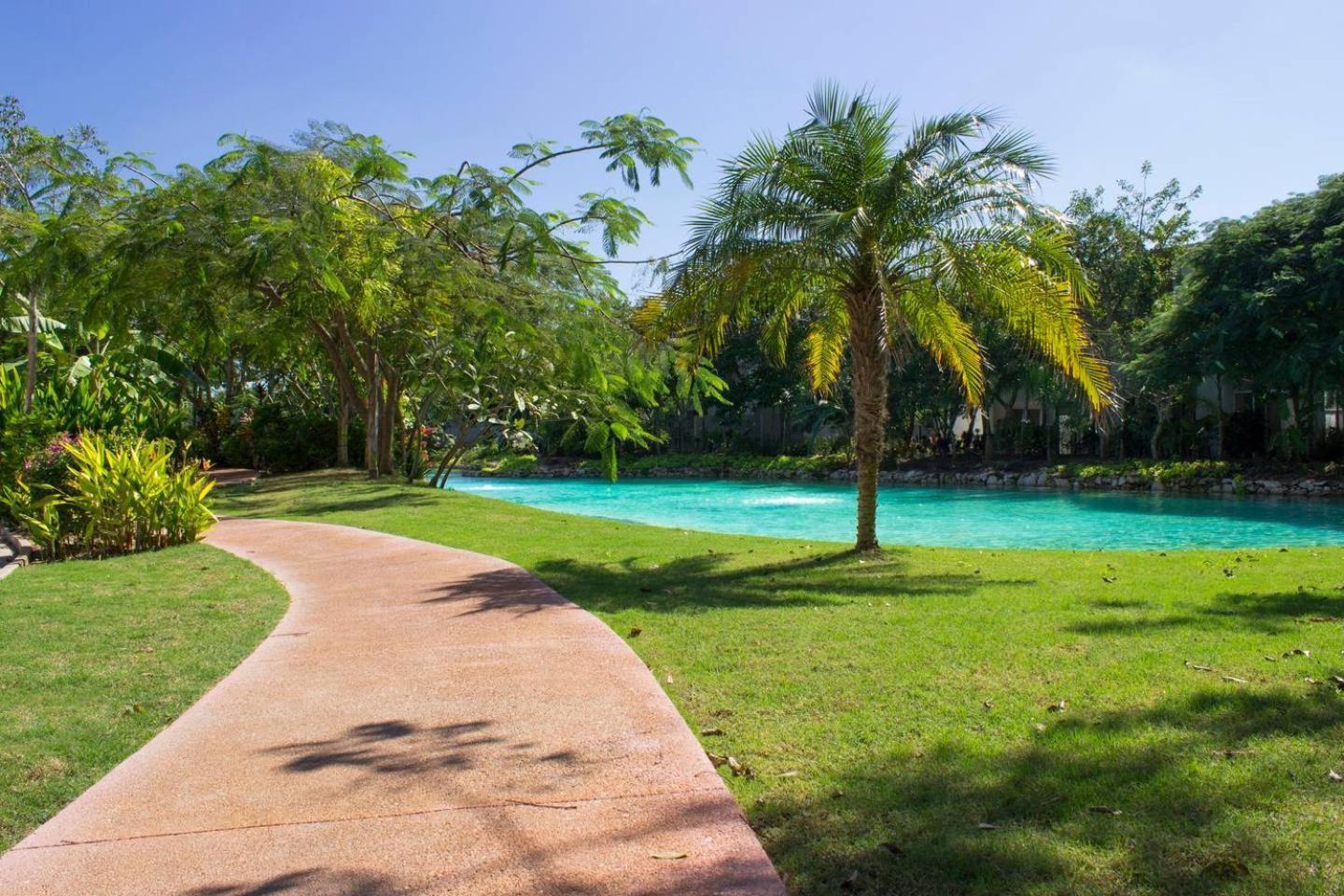 Modern House Surrounded By Nature Merida Ngoại thất bức ảnh